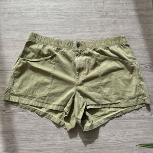 Madewell Olive Utility Cargo Shorts